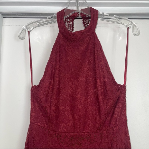 Maroon halter gown Size L - Picture 3 of 6
